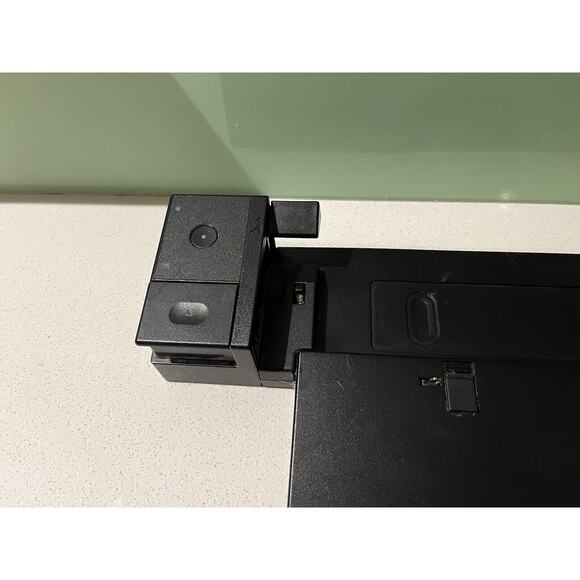 3J Lenovo ThinkPad Ultra Dock 40A2 USB 3.0 T440 X240 T540 L460 T470 T570 No key - Picture 3 of 6